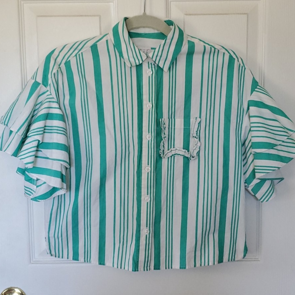 Fun striped ruffle sleeves button up size xs